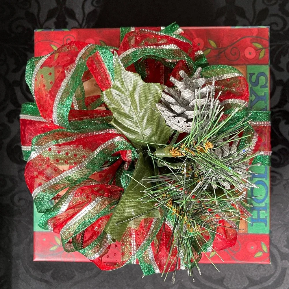 Lindy Bowman Christmas Gift Boxes Set of 2 Snowman Wreath Holiday Decor Storage